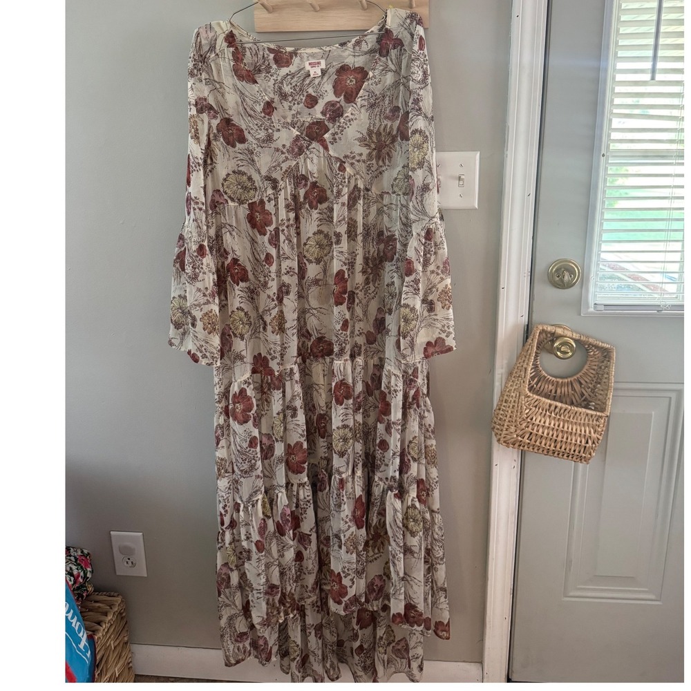 Mossimo Ivy floral tiered dress